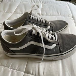 Old school charcoal vans size 9.5 mens. Worn 3 times very good condition